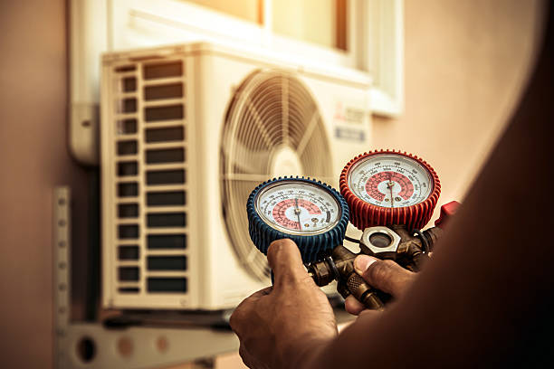 Professional Hvac technician working in Cumberland, WI